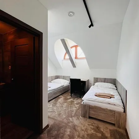 Kastiel Boncz Dvory nad Zitavou