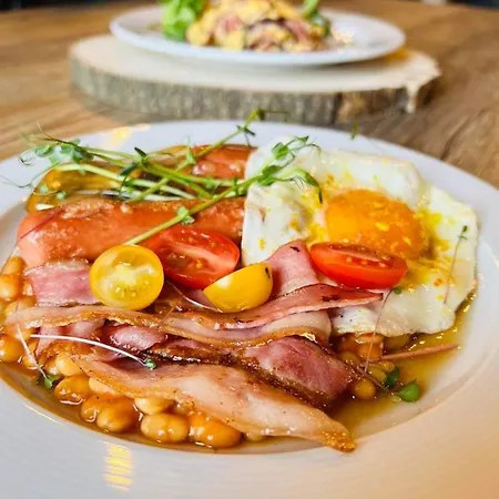 Kastiel Boncz ゲストハウス Dvory nad Zitavou